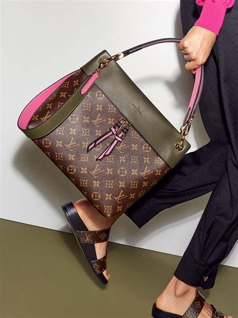 Introducing the Louis Vuitton Monogram Colors .